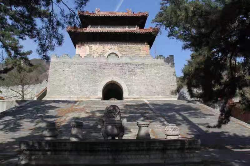 明康陵是明朝第十帝武宗毅皇帝朱厚照(年号正德)及皇后夏氏的陵寝.