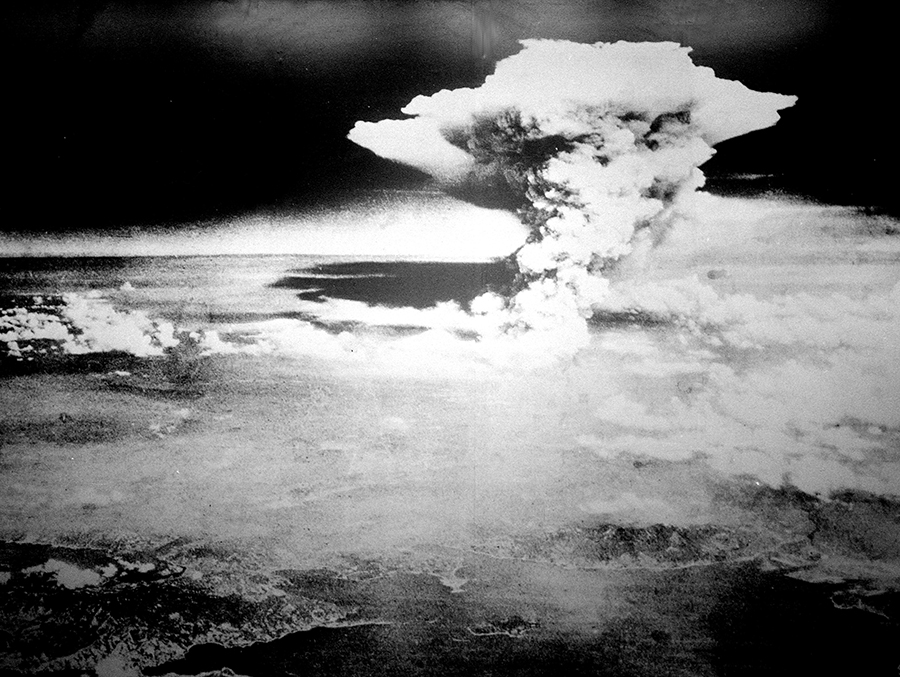 1945年8月6日,广岛原子弹爆炸产生的蘑菇云