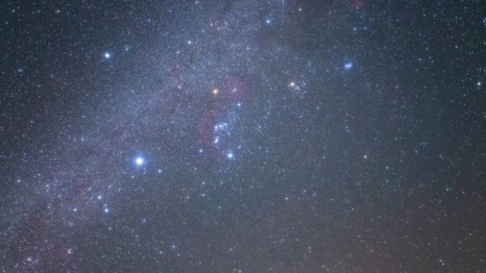 感受星空璀璨双子座流星雨延时视频