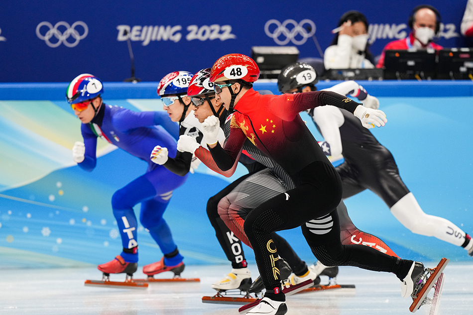 冬奥图片短道速滑男子1000米任子威夺金李文龙银牌