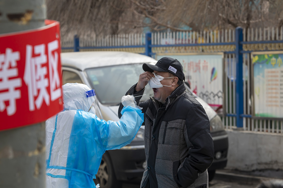 一周图片风雪兼程市民雪中测核酸吉林多处方舱已使用