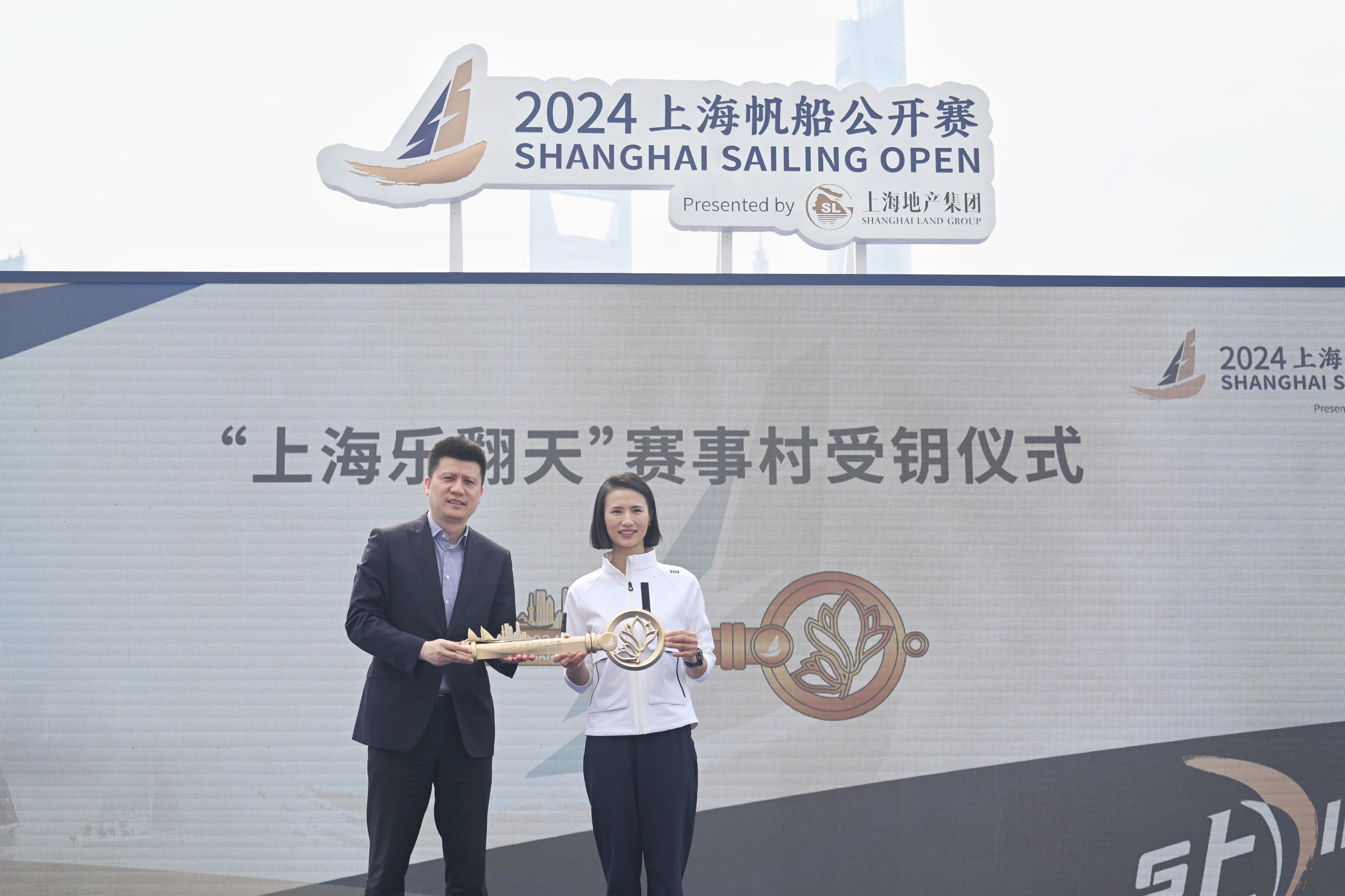 上海帆船公开赛正式开村，“村长”徐莉佳期待讲好上海故事