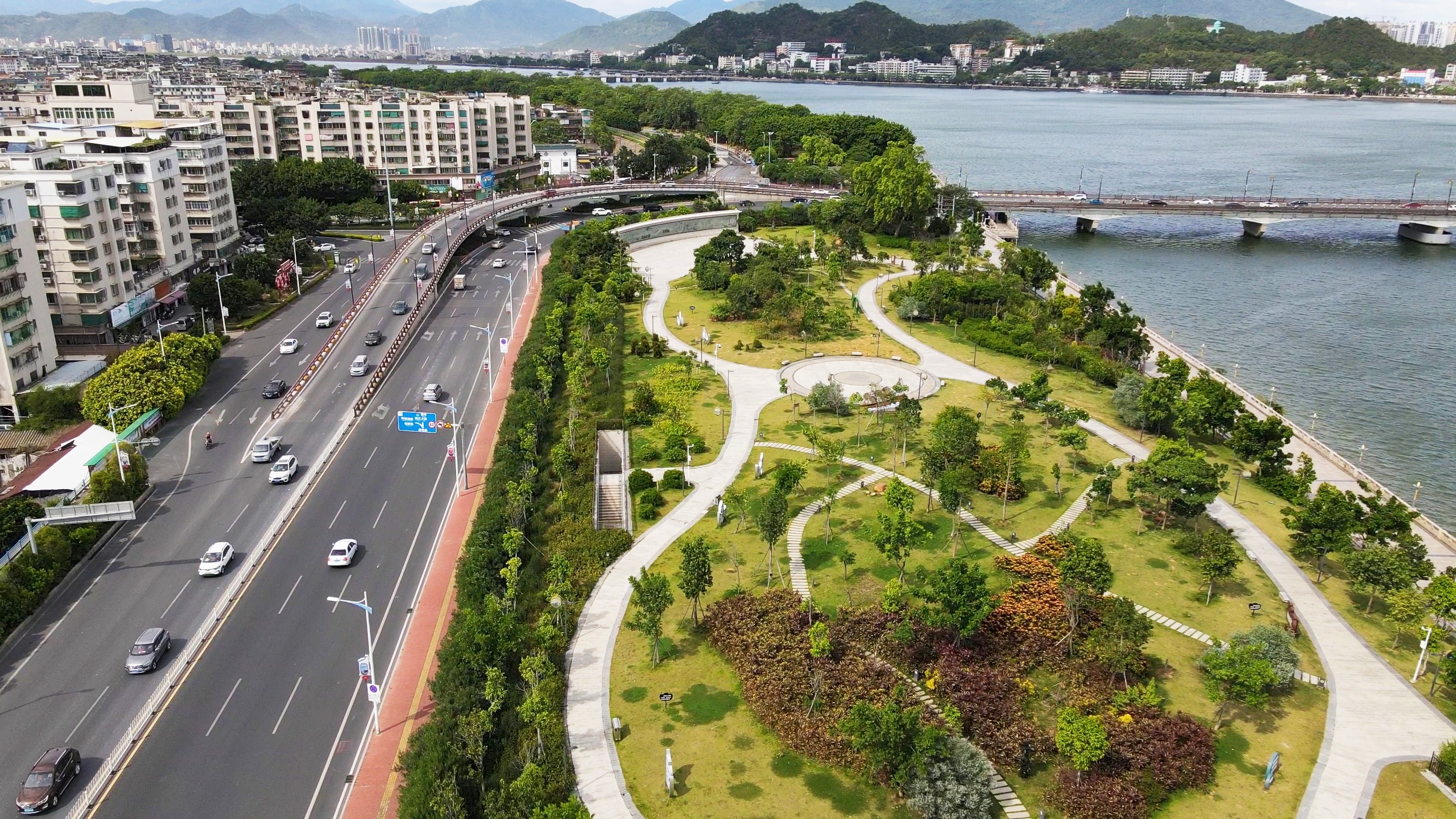 凤城公园城区公园新改建也是潮州市推动"六个十"民生项目的一大亮点.