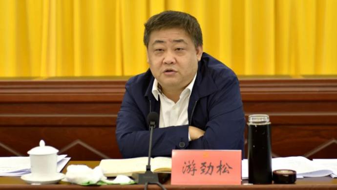 贵州大方县县长停职后,遵义市红花岗区区长游劲松已任代县长