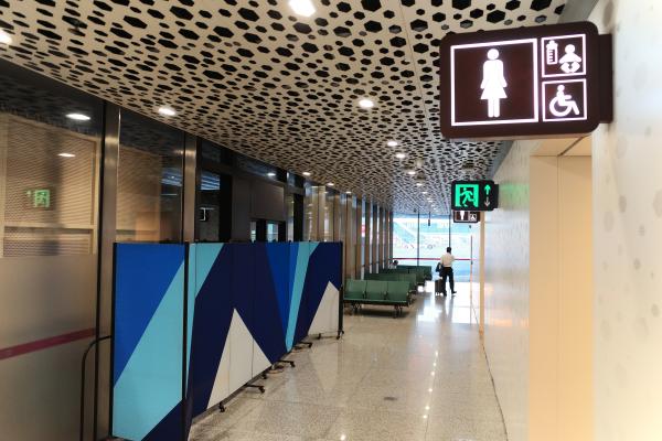 深圳机场吸烟室企业再惹争议专家应保护不吸烟的大多数人