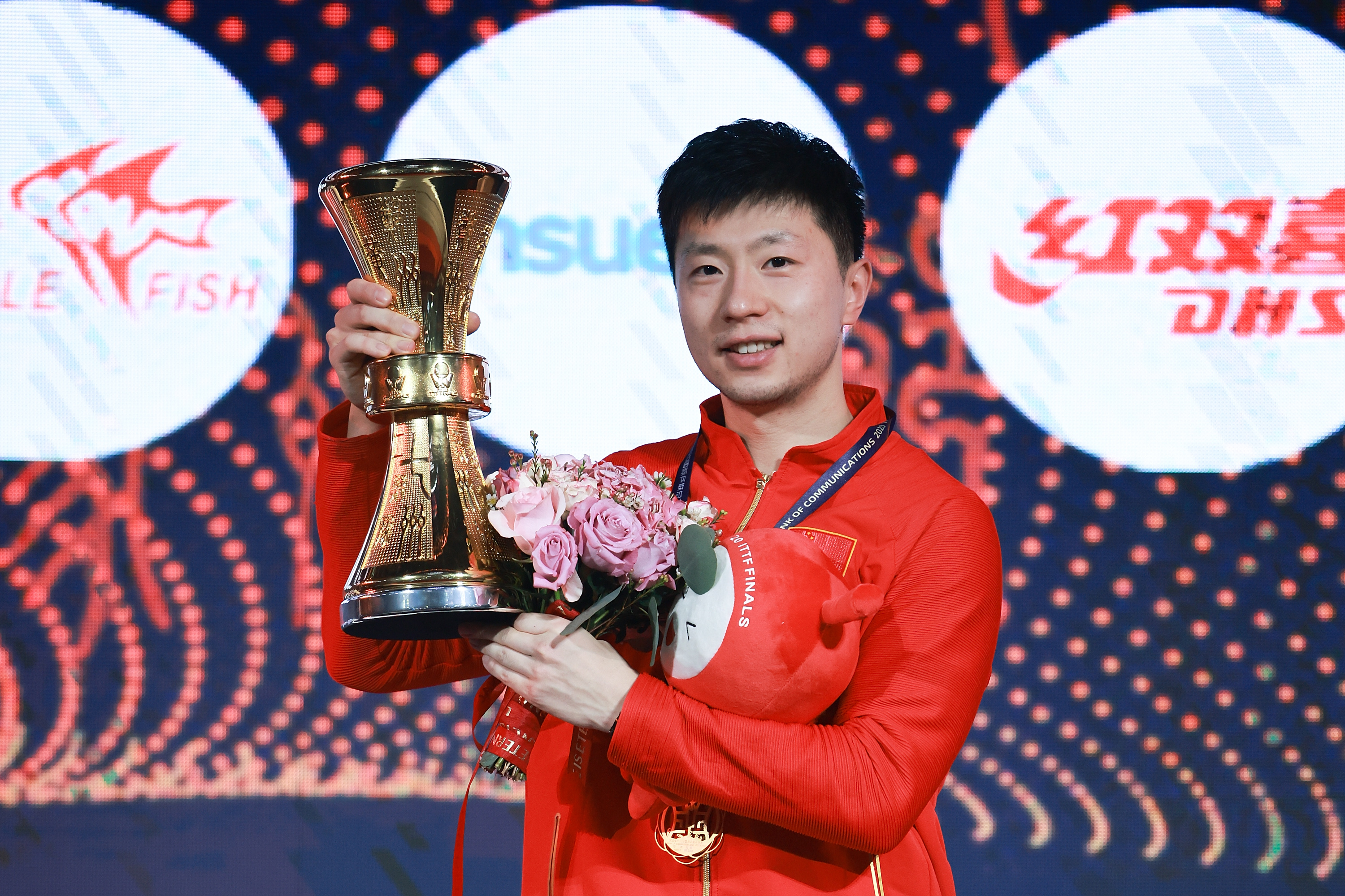 马龙拿下国际乒联总决赛男单冠军