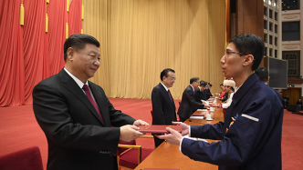 焦點訪談：這場高規格的表彰大會，總書記提了“三種精神”