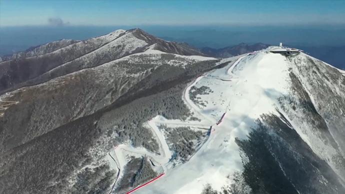 2022冬奥会前奏：如何在2198米高的悬崖边铺设雪道？