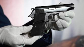 外媒：007在《诺博士》里用过的手枪，拍出25.6万美元