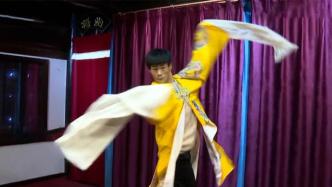 腦癱小伙的昆曲夢(mèng)：從西安街頭追到蘇州，只為學(xué)習(xí)昆曲