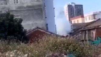 肇庆一民宅着火，消防：一人死亡