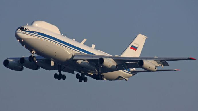 俄罗斯“末日飞机”遭窃，机上39件无线电设备被盗