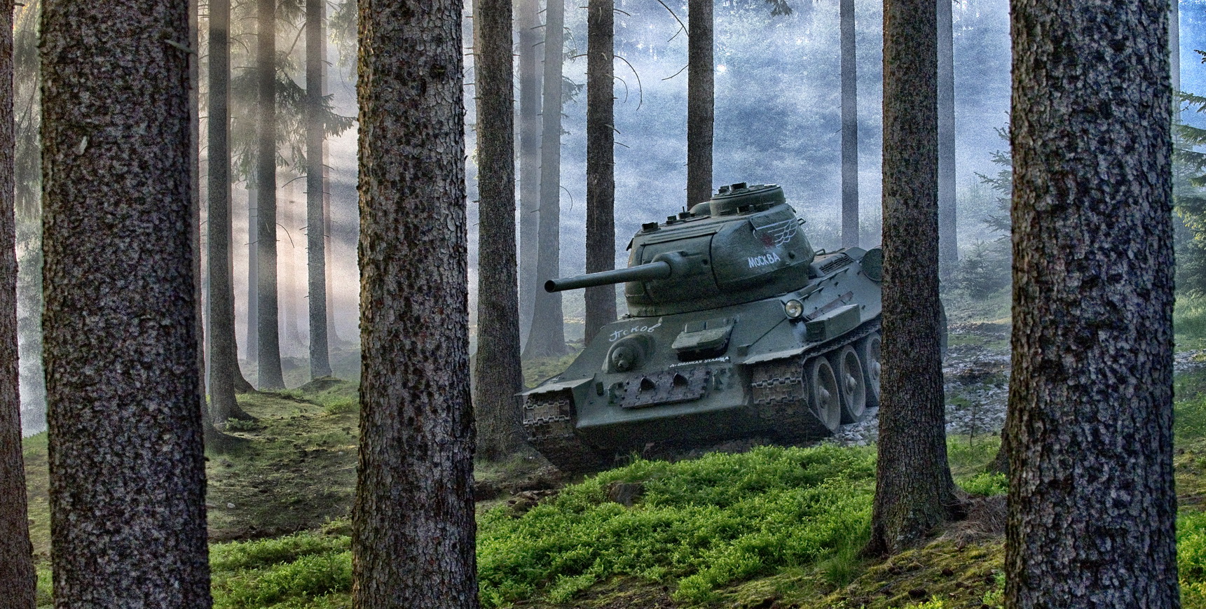 《猎杀T34》剧照，逃出德国军营驾驶的是T-34/85型坦克