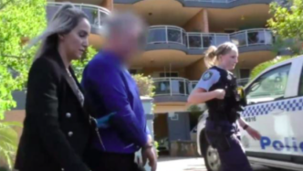 欲与14岁少女发生性关系，澳大利亚一高中副校长被捕