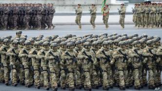 阿塞拜疆举行阅兵式，展示大量在纳卡冲突中缴获的亚方武器