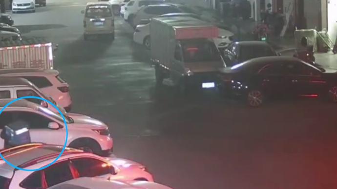 嫌外卖箱太破,外卖小哥深夜盗同行的箱子