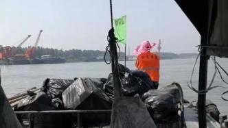 湖北夫妻每月清运约3吨长江垃圾，入选中国好人榜