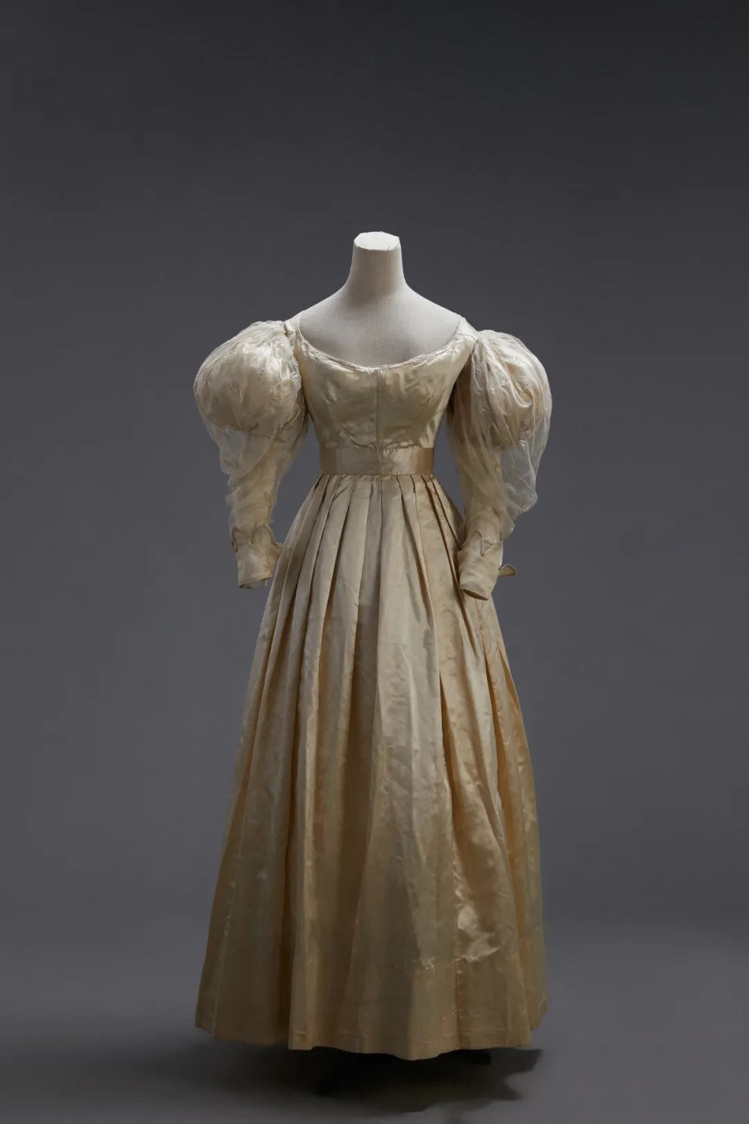 35款超美腻的大裙子，维多利亚时代的贵族女性穿什么_哔哩哔哩 (゜-゜)つロ 干杯~-bilibili