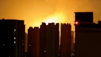 郑州一简易房液化石油气罐爆炸，火光冲天