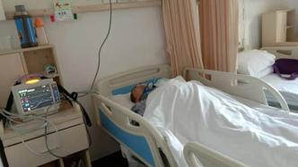 山东“扯被救人”被砸伤者在华山医院顺利手术，还需慢慢康复