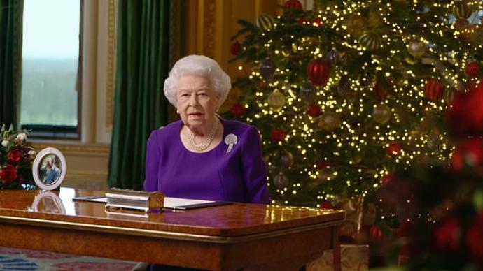 英国女王圣诞演讲：即使夜晚黑暗，希望将在黎明到来