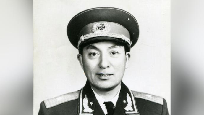 106岁开国少将黎光逝世