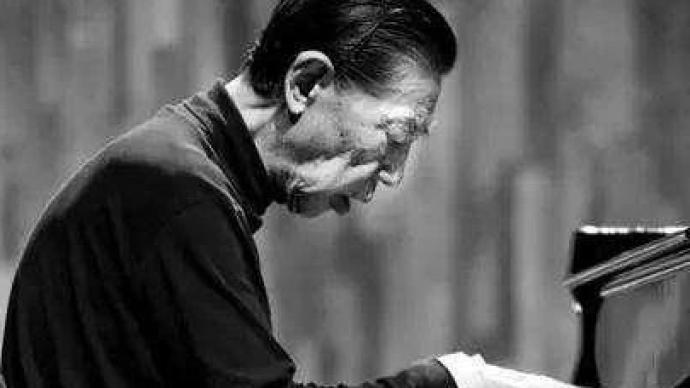 钢琴家傅聪因新冠肺炎在英国去世,其父系著名翻译家傅雷