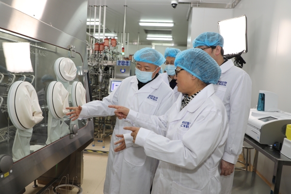 王江平赴国药中生北京所和科兴中维调研,考察新冠疫苗产能