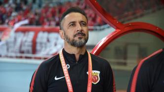上海上港俱乐部宣布主教练佩雷拉离任