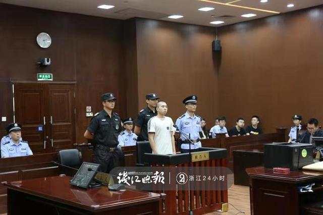 去年7月杭州中院一审现场