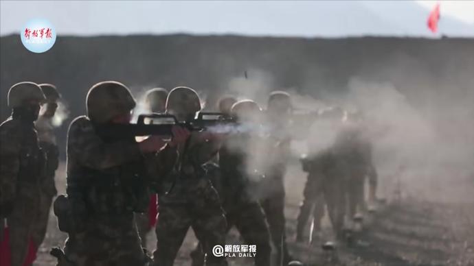 2021全軍熱血開訓!號令如鐵,60秒直擊火熱練兵場