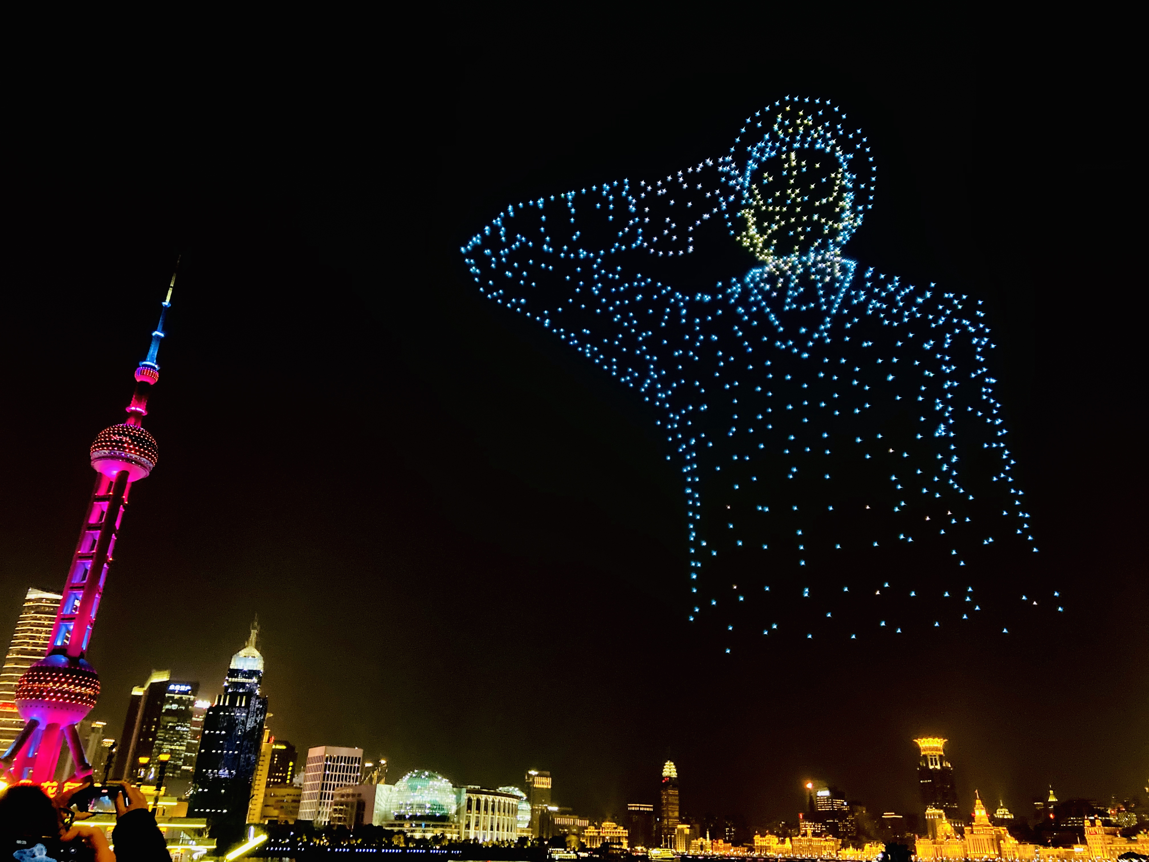 红民警讲述基层一线故事19:18作为基层一线民警,无论是在日常巡逻接警