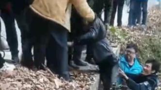 男子掉入河中，柳州驻村扶贫干部下水救人