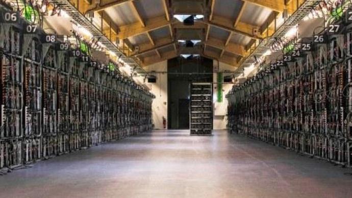 比特币矿工的喜悦与忧愁：矿机价格与币价齐飞，担心暴跌再来