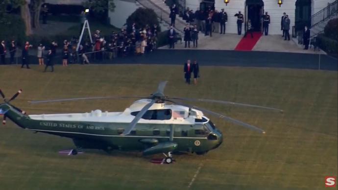 现场视频丨结束4年总统任期，特朗普携妻子离开白宫