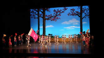 9个剧种15场演出，上海城市剧院开红色“艺术党课”