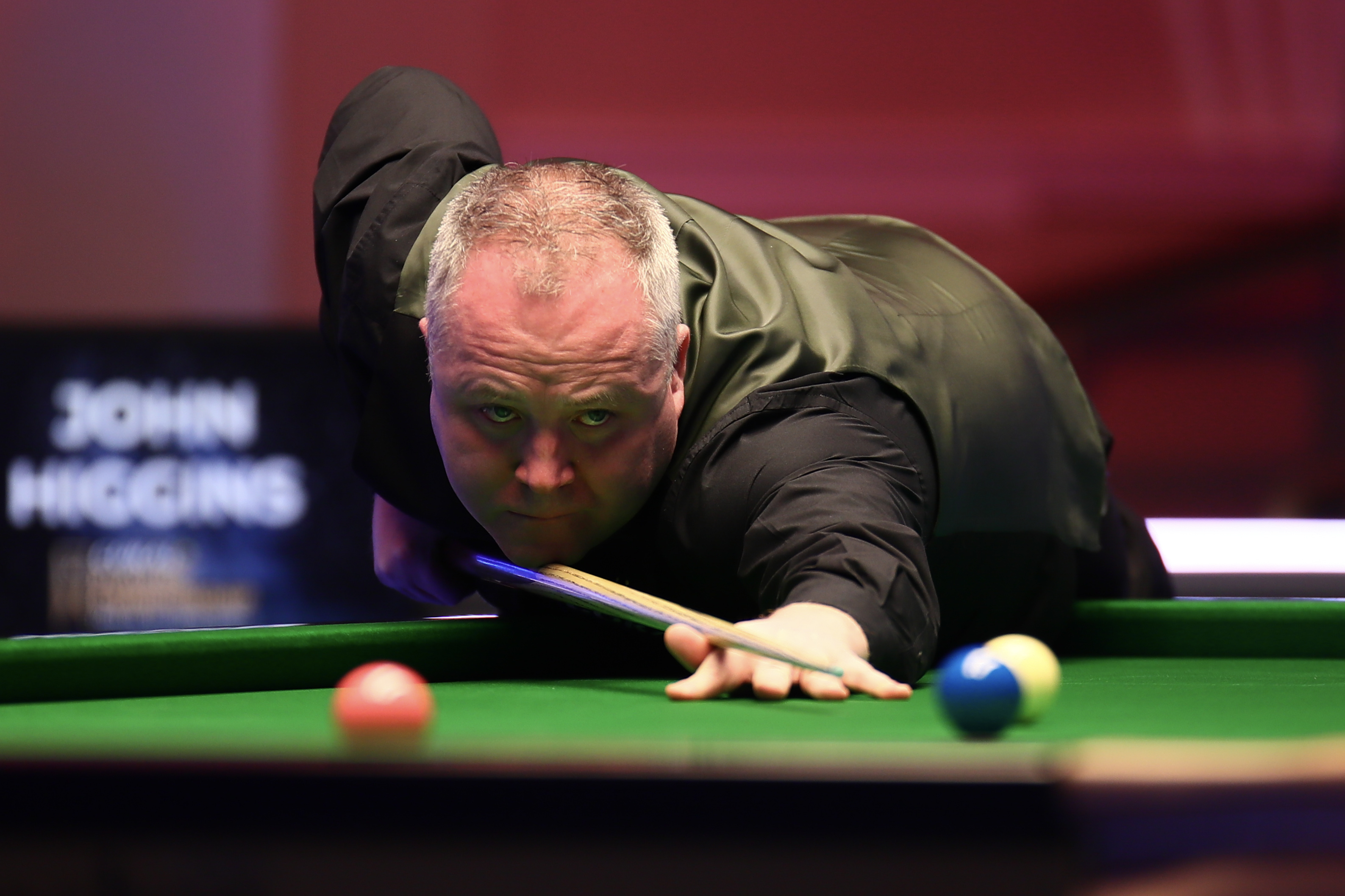 体坛联播米兰德比伊布被红牌罚下希金斯新冠检测阳性