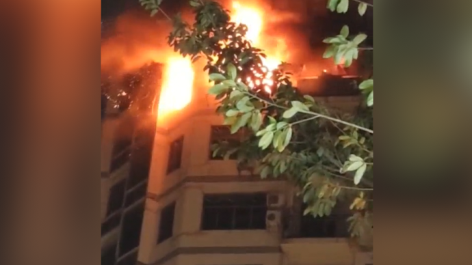 惠州庆阳大厦10楼住宅发生火灾，一人死亡