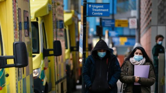 英国累计新冠死亡病例超10万例