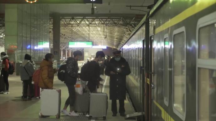 上海春运首班列车发出，疫情防控环环相扣