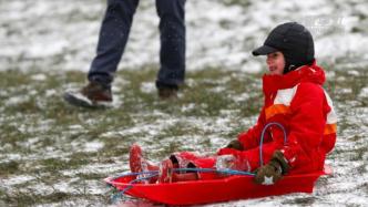 英國迎來大范圍雨雪天氣，部分疫苗接種中心關(guān)閉