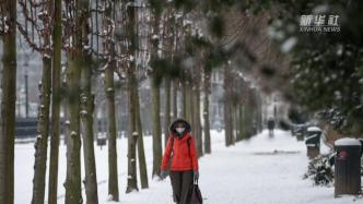 比利时多地普降大雪，部分地区积雪达15厘米