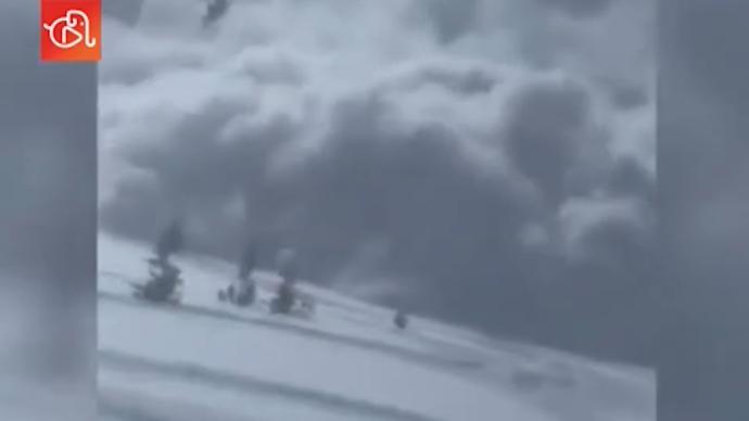美犹他州雪崩多人遭压埋，滑雪者逃命时拍下被埋瞬间
