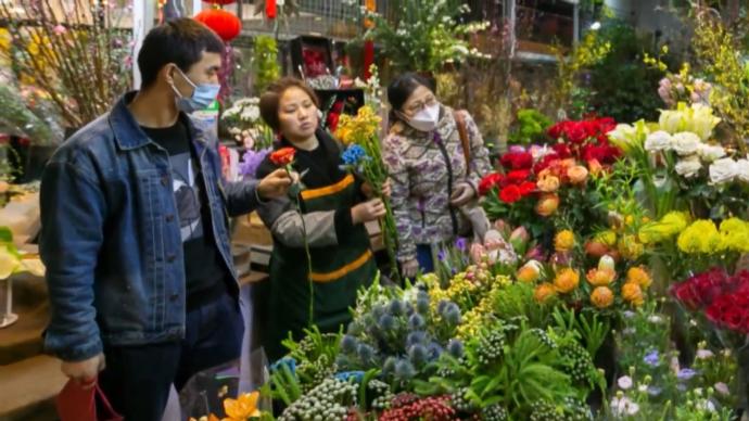 爱申活 暖心春丨上海虹桥花卉市场鲜花供销两旺