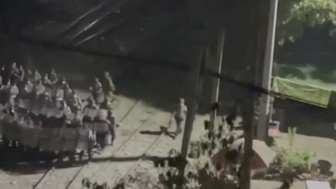缅甸军警向曼德勒铁路员工宿舍区开枪并投放催泪弹