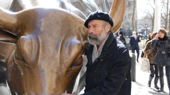 华尔街铜牛作者去世，曾称愿铜牛带来希望