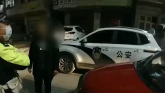 的哥酒驾被查求警察放过：上门女婿心里苦