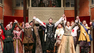 为什么《哈姆雷特》是最适合环球巡演的莎剧？