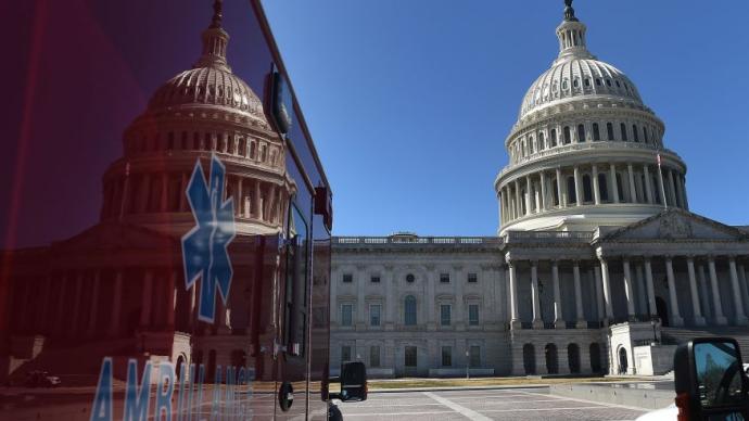 拜登簽署1.9萬億美元經(jīng)濟救助計劃