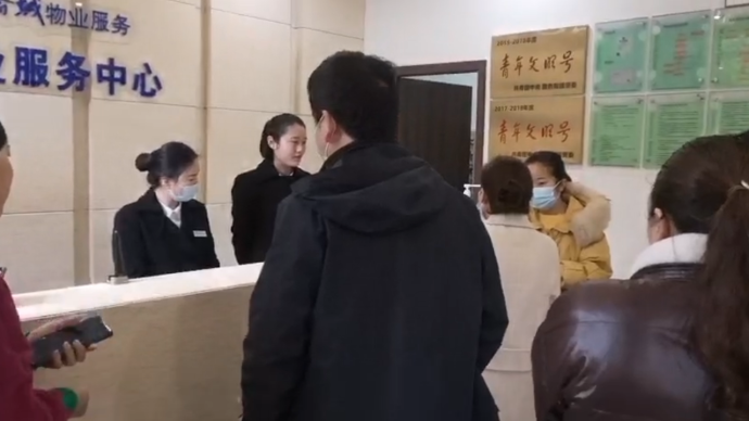 成都一男孩疑猥褻多名幼童警方介入,律師稱難以追究刑責